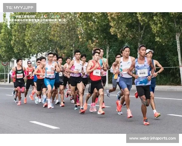 凉爽气候助力马拉松赛事 太原与衡水湖同步举办吸引跑者参与